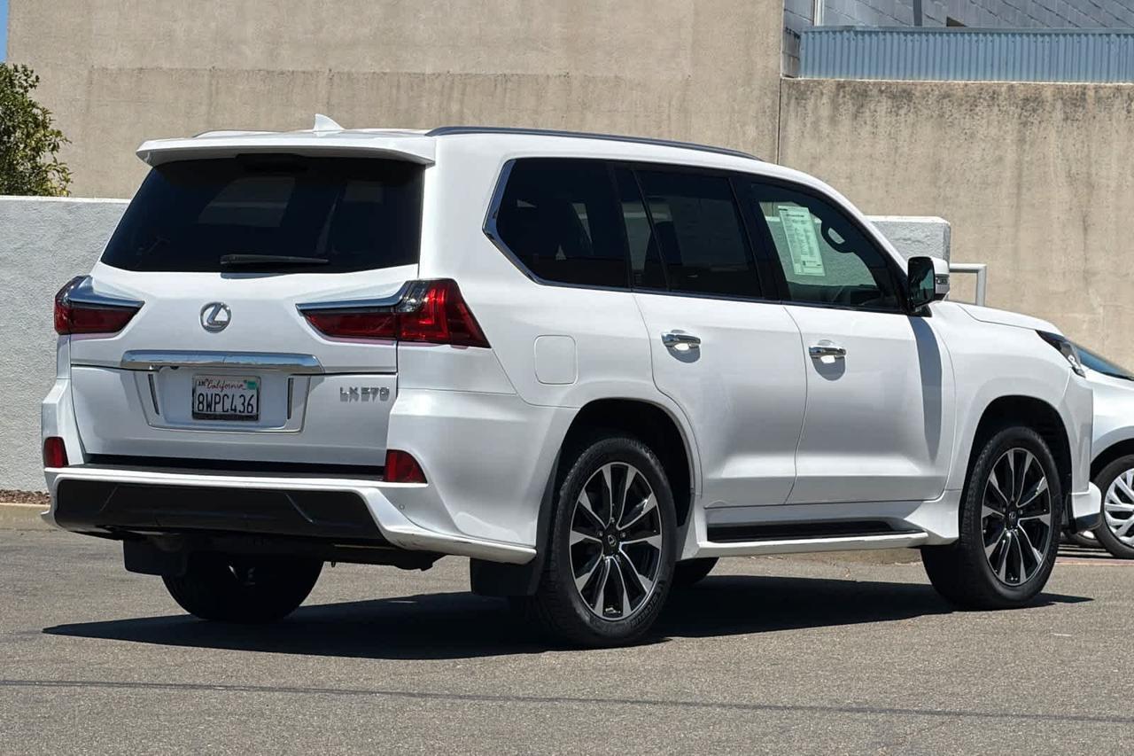 2021 Lexus LX 570