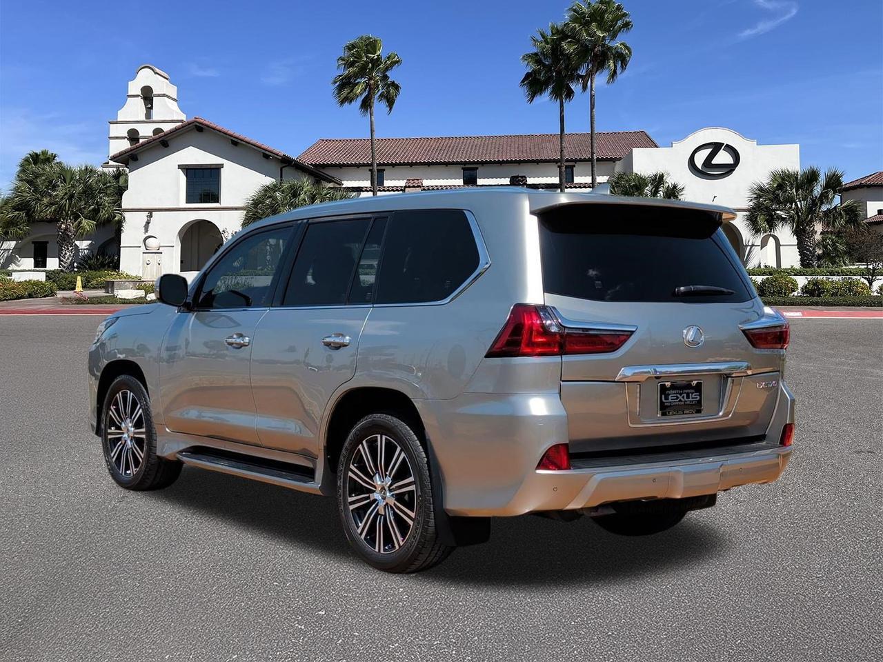 2021 Lexus LX 570