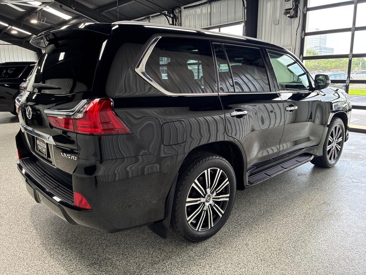 2021 Lexus LX570 Luxury Pkg, ML Sound, HUD, Cool Box, Rear Entertainment