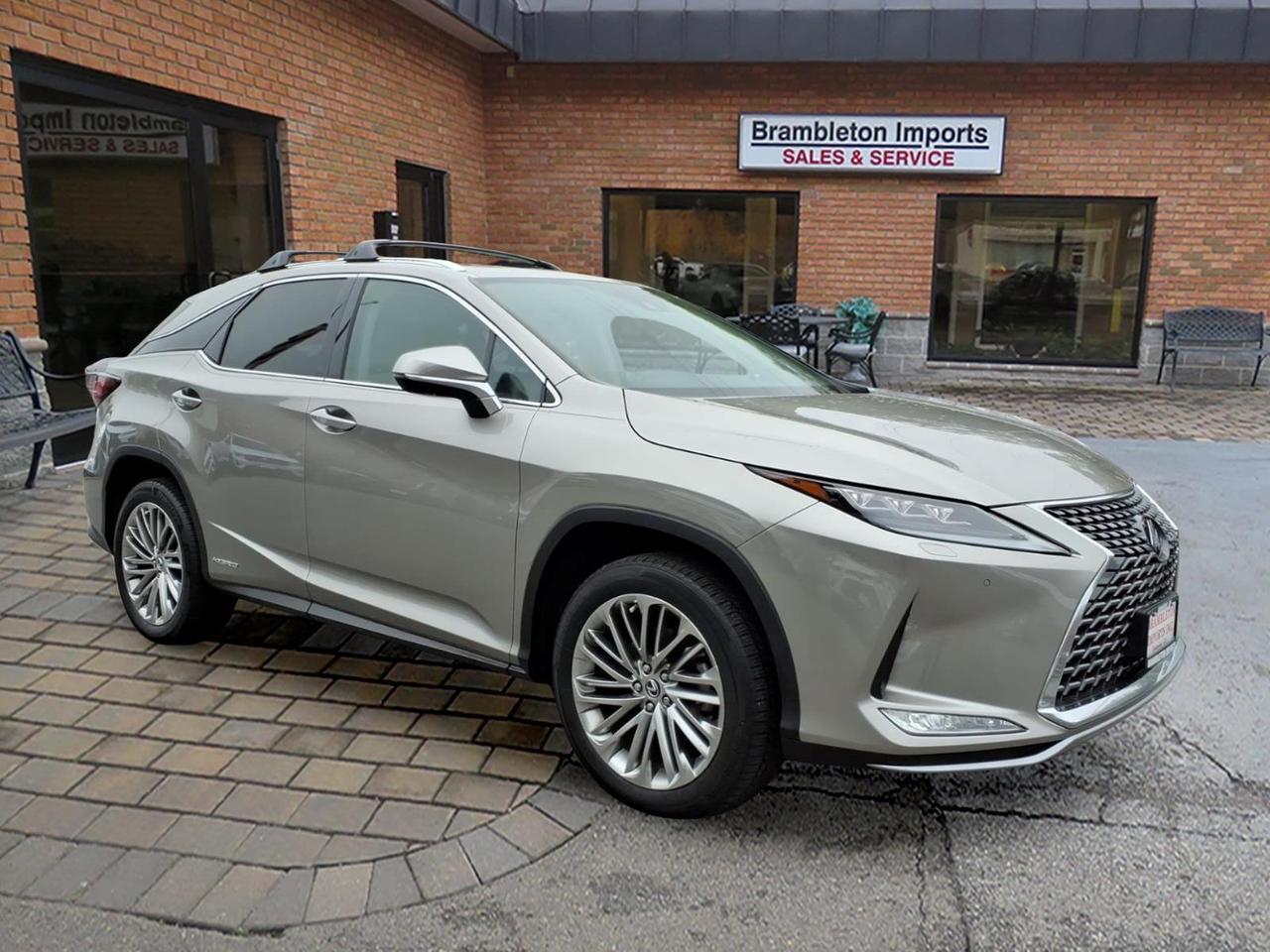 2021 Lexus RX 450h .