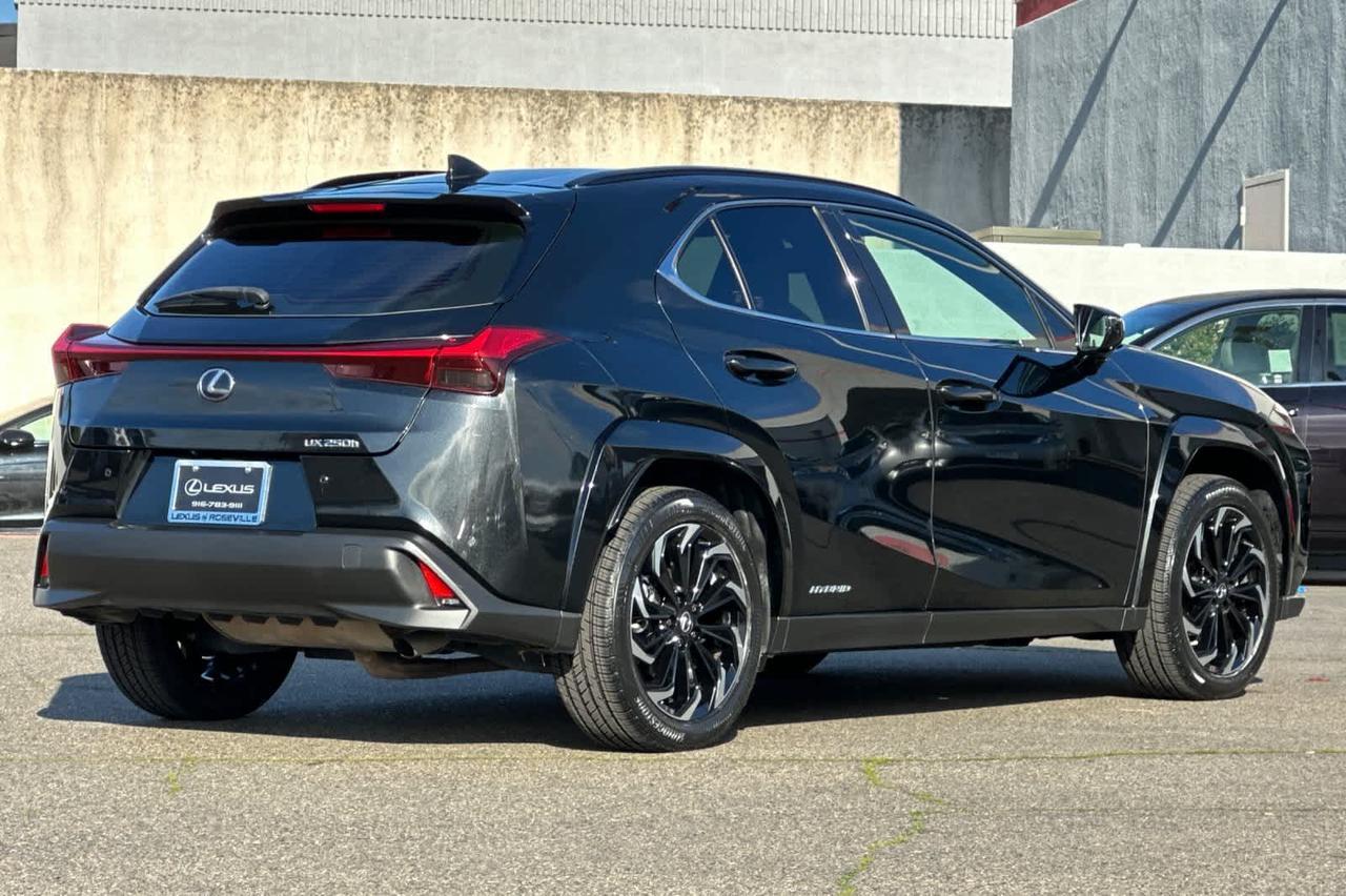 2021 Lexus UX
