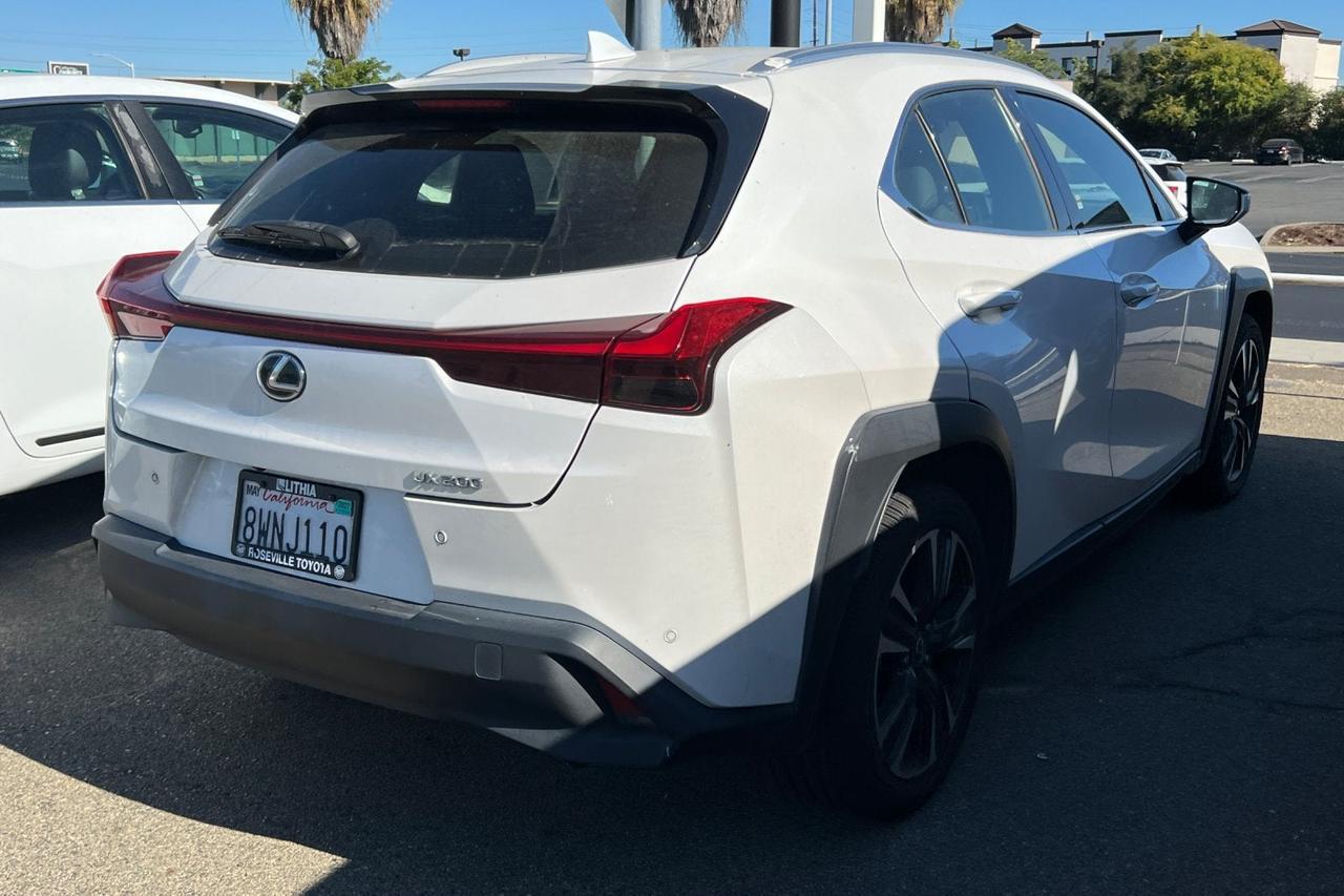 2021 Lexus UX 200