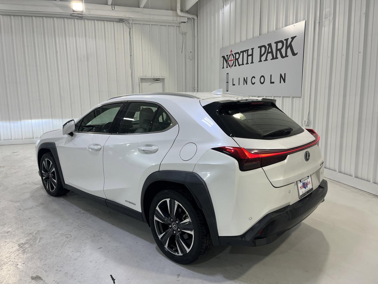 2021 Lexus UX 250h