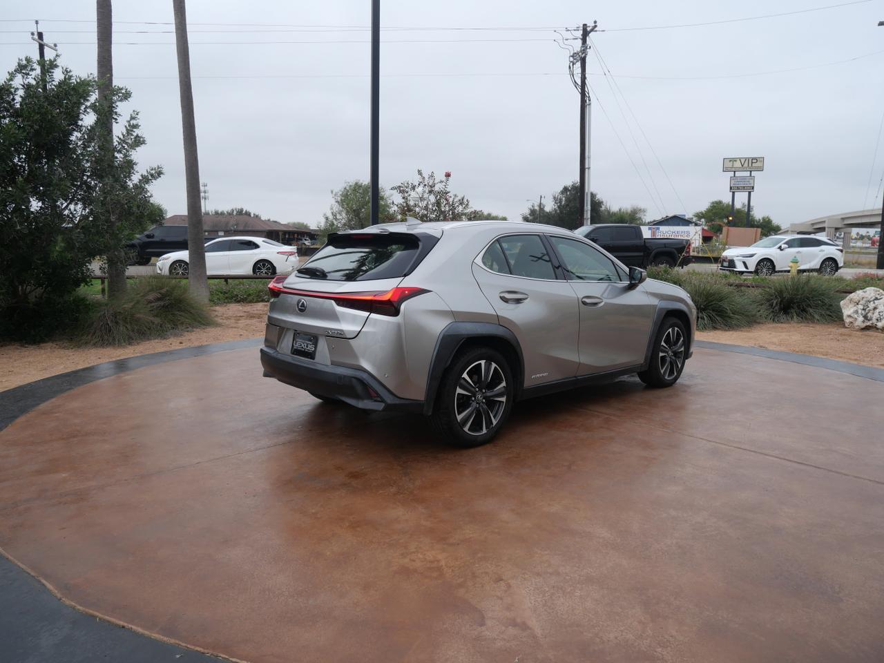 2021 Lexus UX 250h