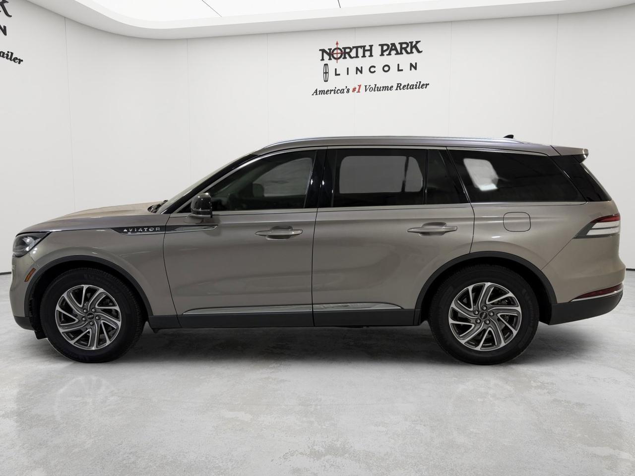 2021 Lincoln Aviator Standard
