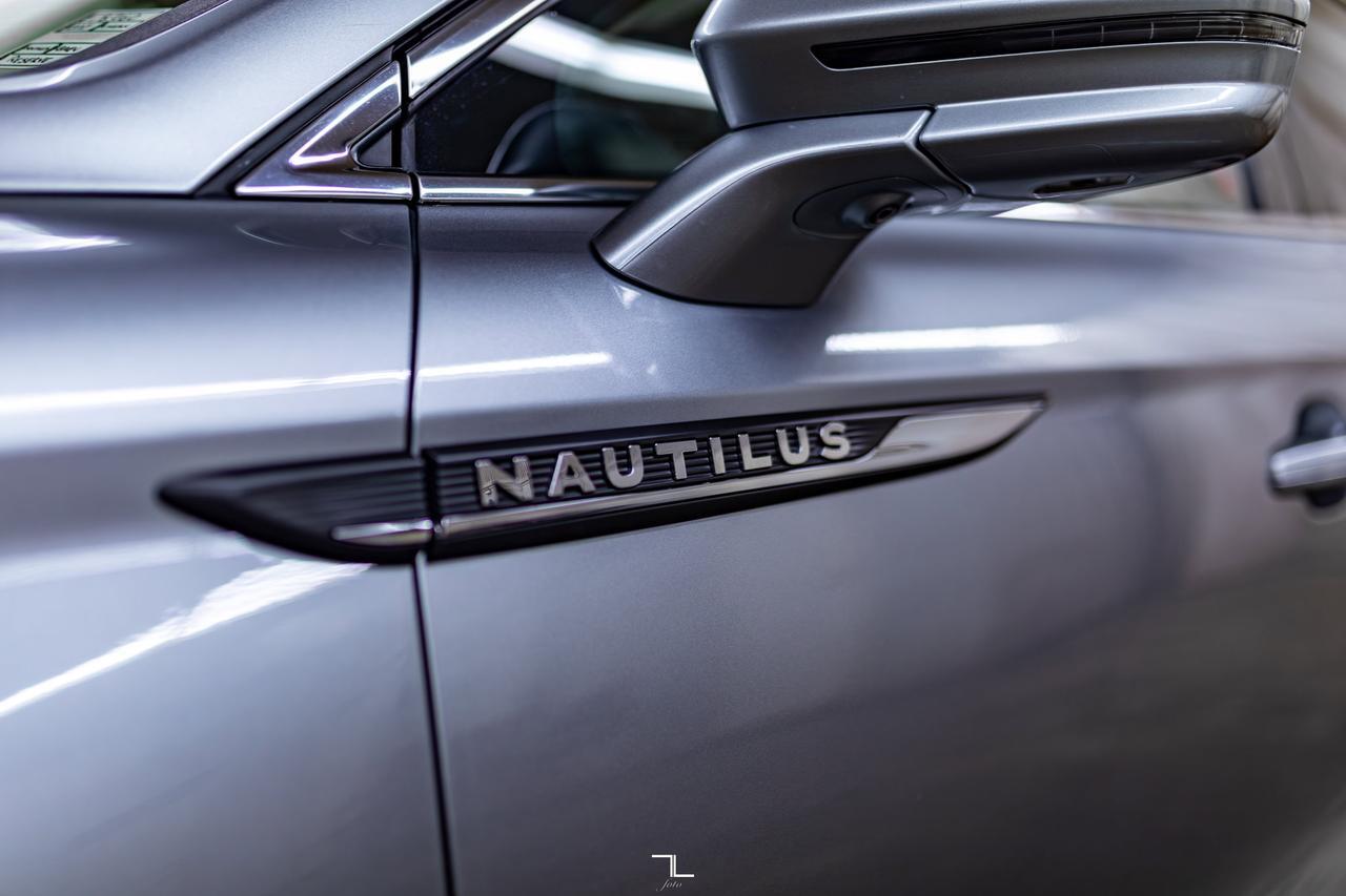 2021 Lincoln Nautilus AWD Reserve Leather Roof Nav BCam Red Deer AB