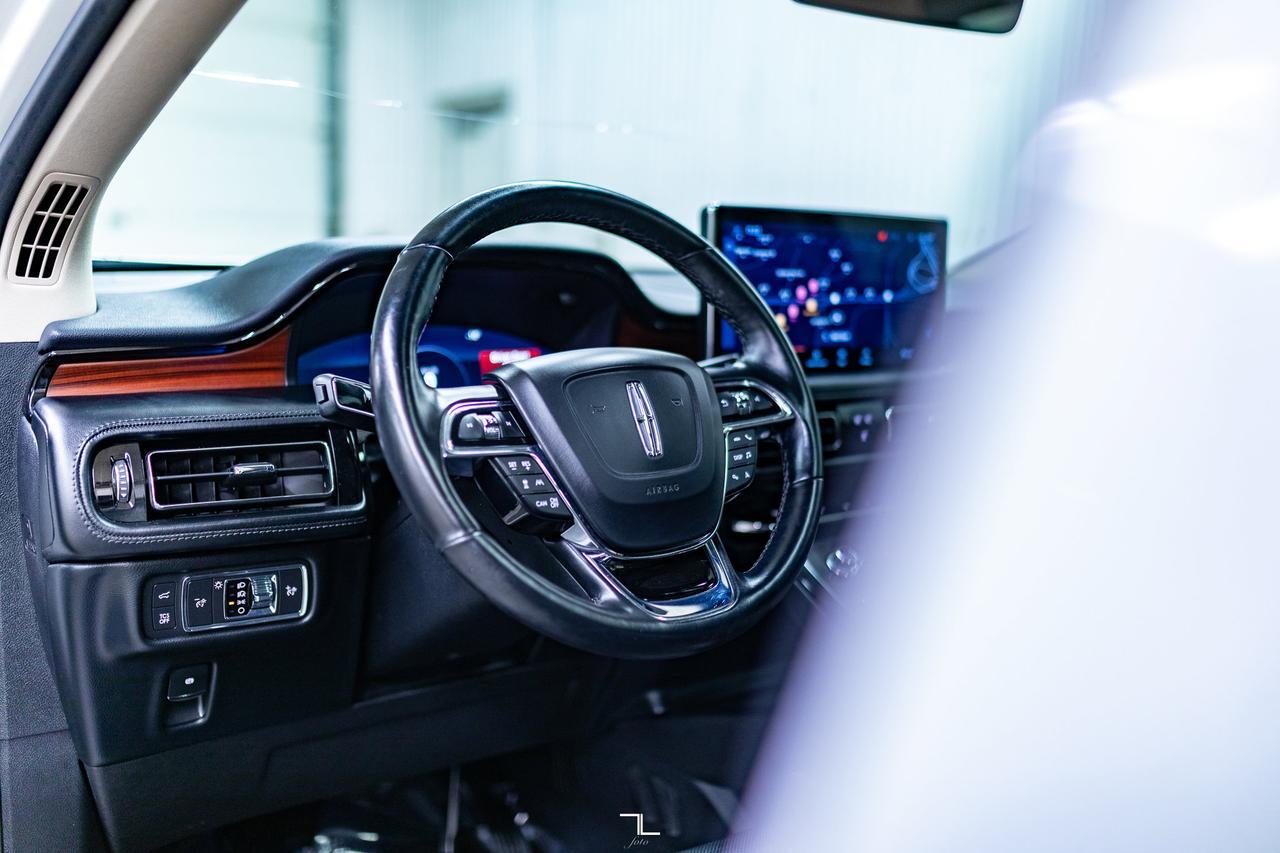 2021 Lincoln Nautilus AWD Reserve Leather Roof Nav BCam Red Deer AB