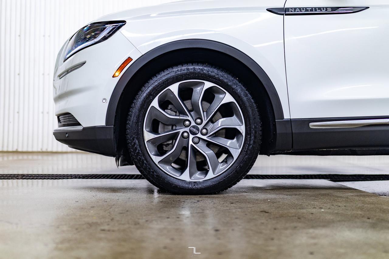 2021 Lincoln Nautilus AWD Reserve Leather Roof Nav BCam Red Deer AB