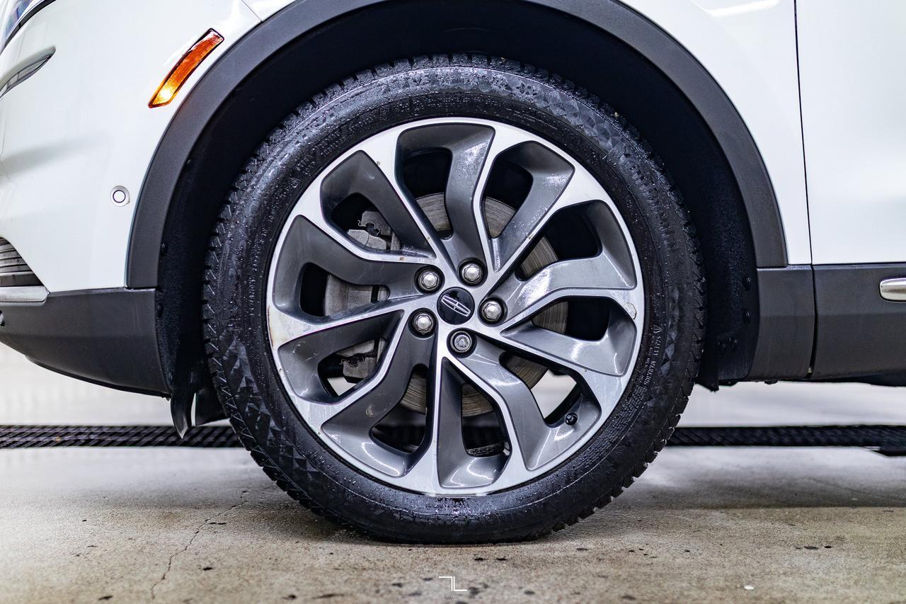 2021 Lincoln Nautilus AWD Reserve Leather Roof Nav BCam Red Deer AB