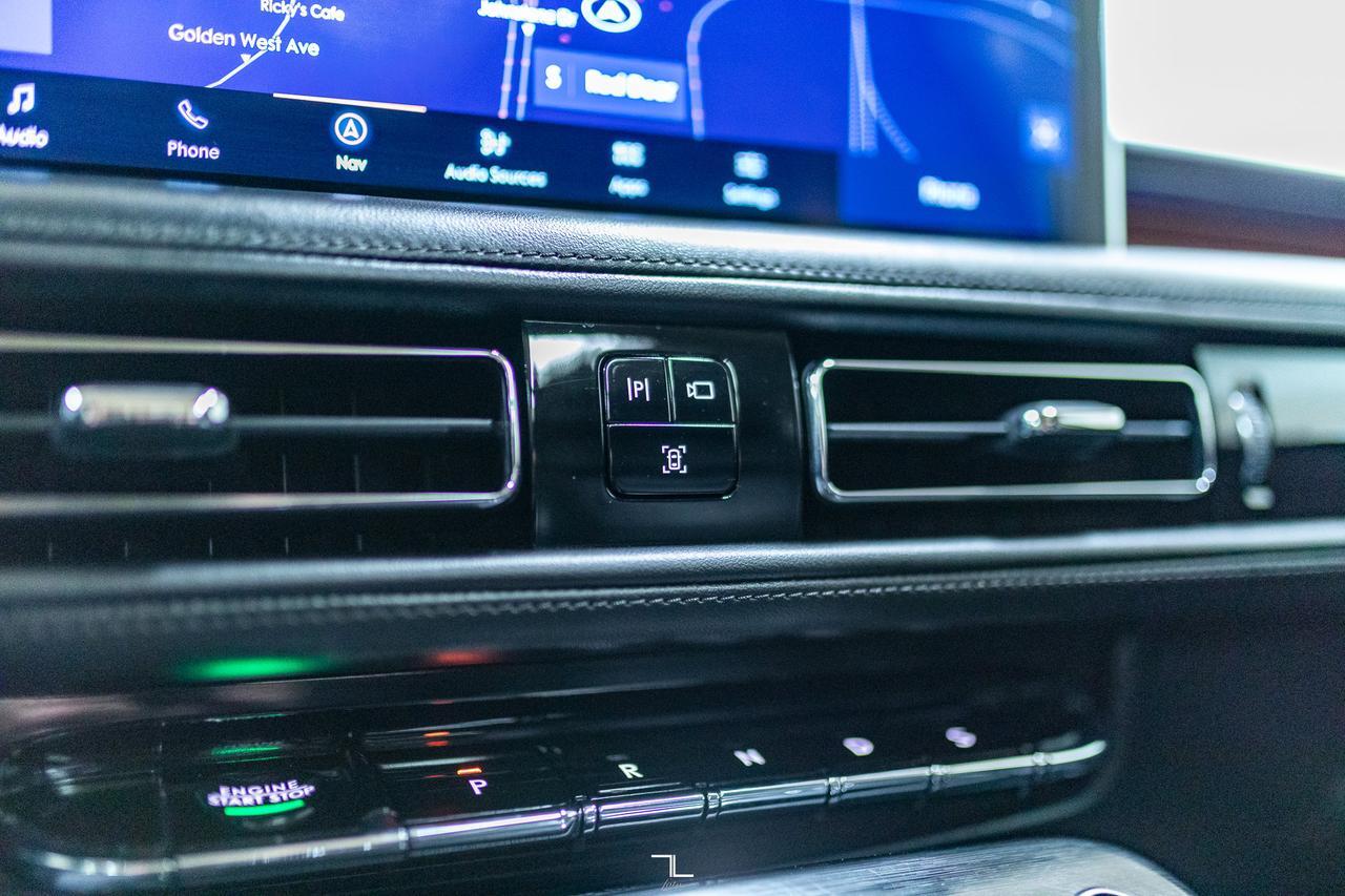 2021 Lincoln Nautilus AWD Reserve Leather Roof Nav BCam Red Deer AB