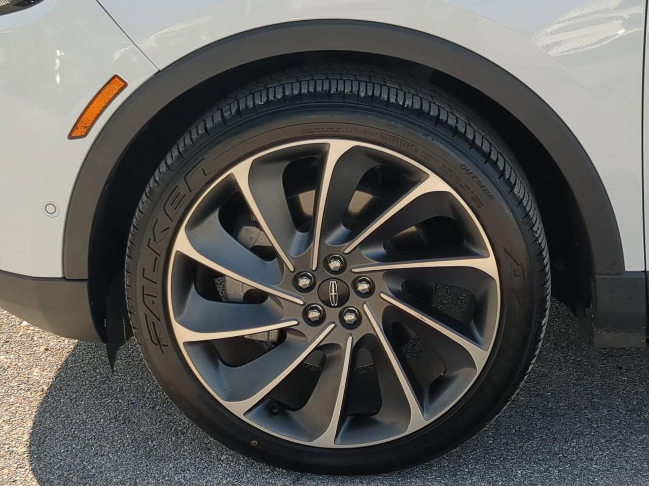 2021 Lincoln Nautilus Reserve