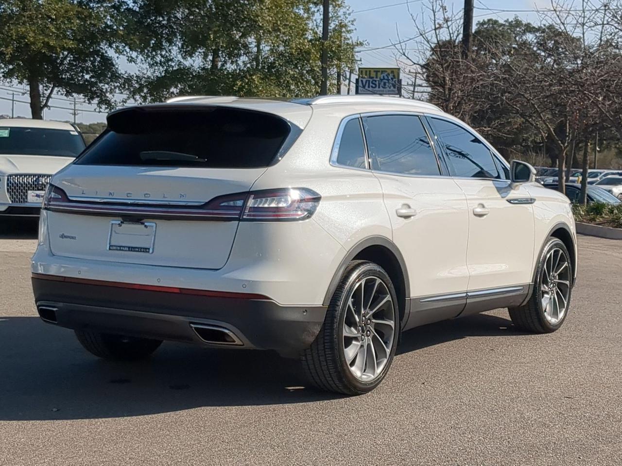 2021 Lincoln Nautilus Reserve