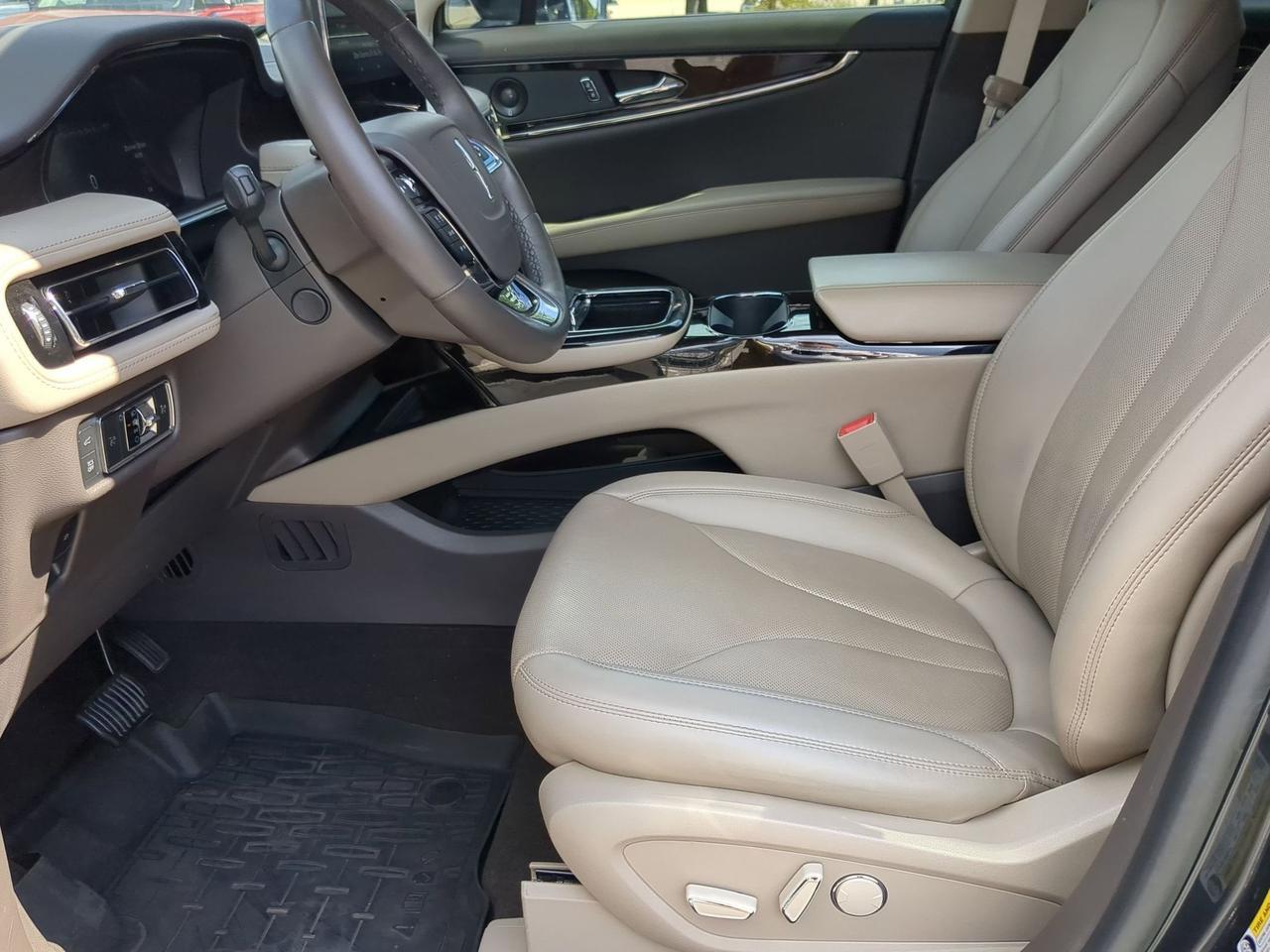 2021 Lincoln Nautilus Reserve