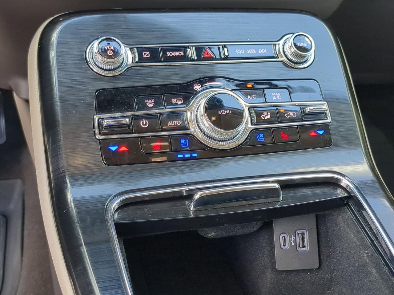 2021 Lincoln Nautilus Reserve