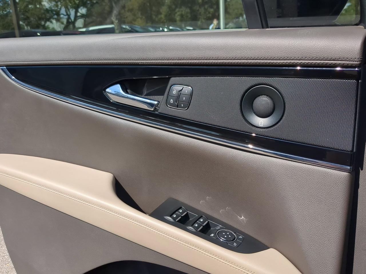 2021 Lincoln Nautilus Reserve