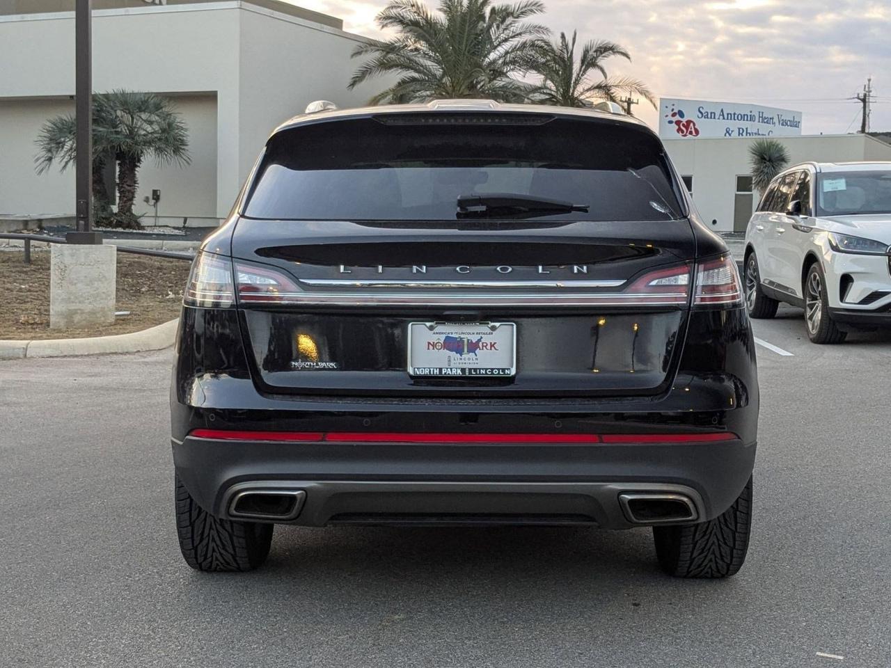 2021 Lincoln Nautilus Reserve