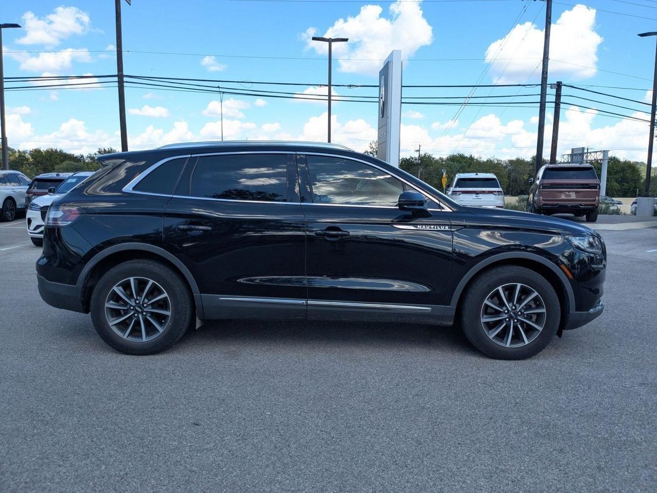 2021 Lincoln Nautilus Standard