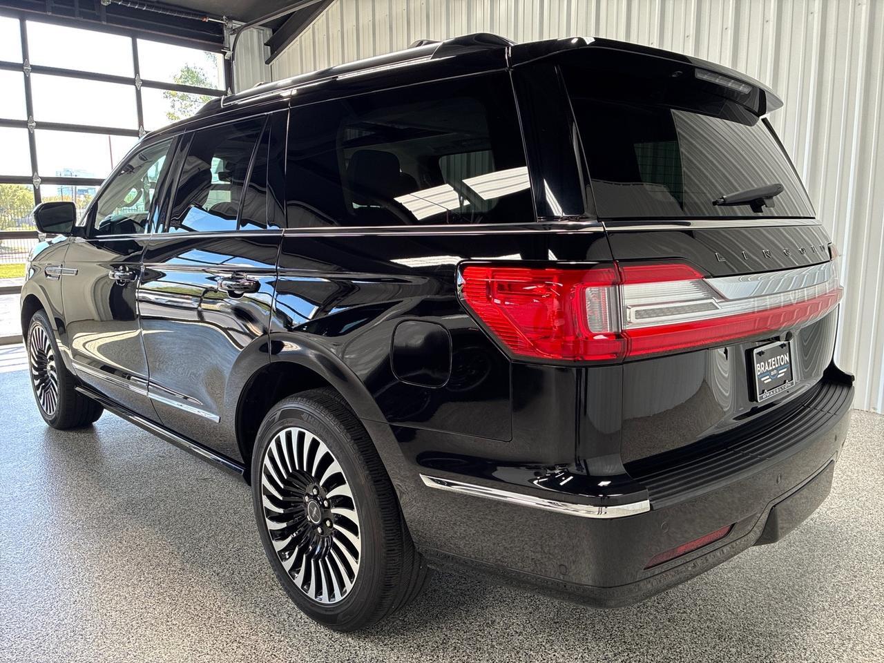 2021 Lincoln Navigator Black Label, Captain&apos;s Chairs w/ Pass Thru, Cargo Convenience Pkg Houston TX