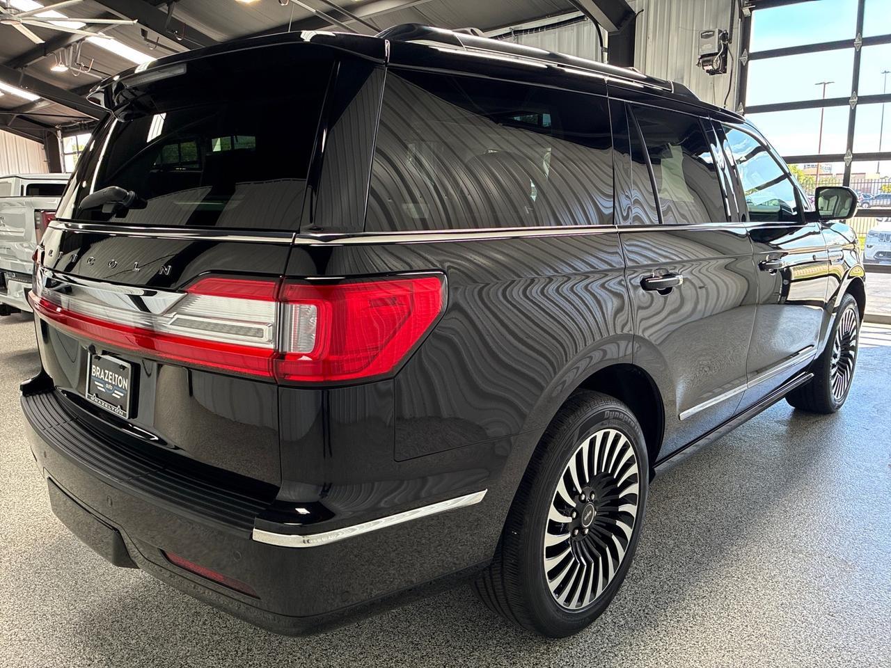 2021 Lincoln Navigator Black Label, Captain&apos;s Chairs w/ Pass Thru, Cargo Convenience Pkg Houston TX