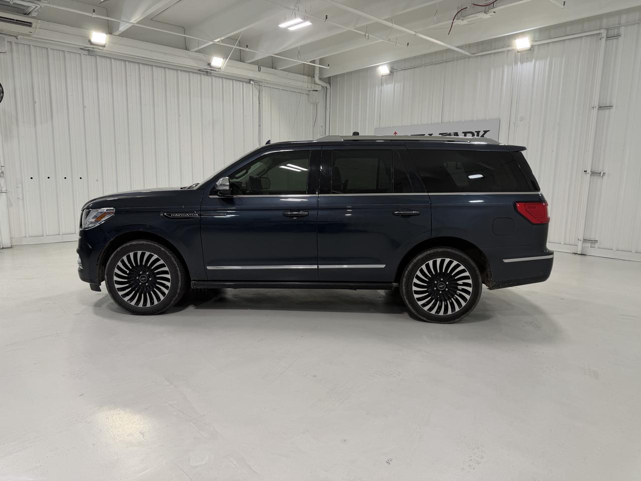 2021 Lincoln Navigator Black Label