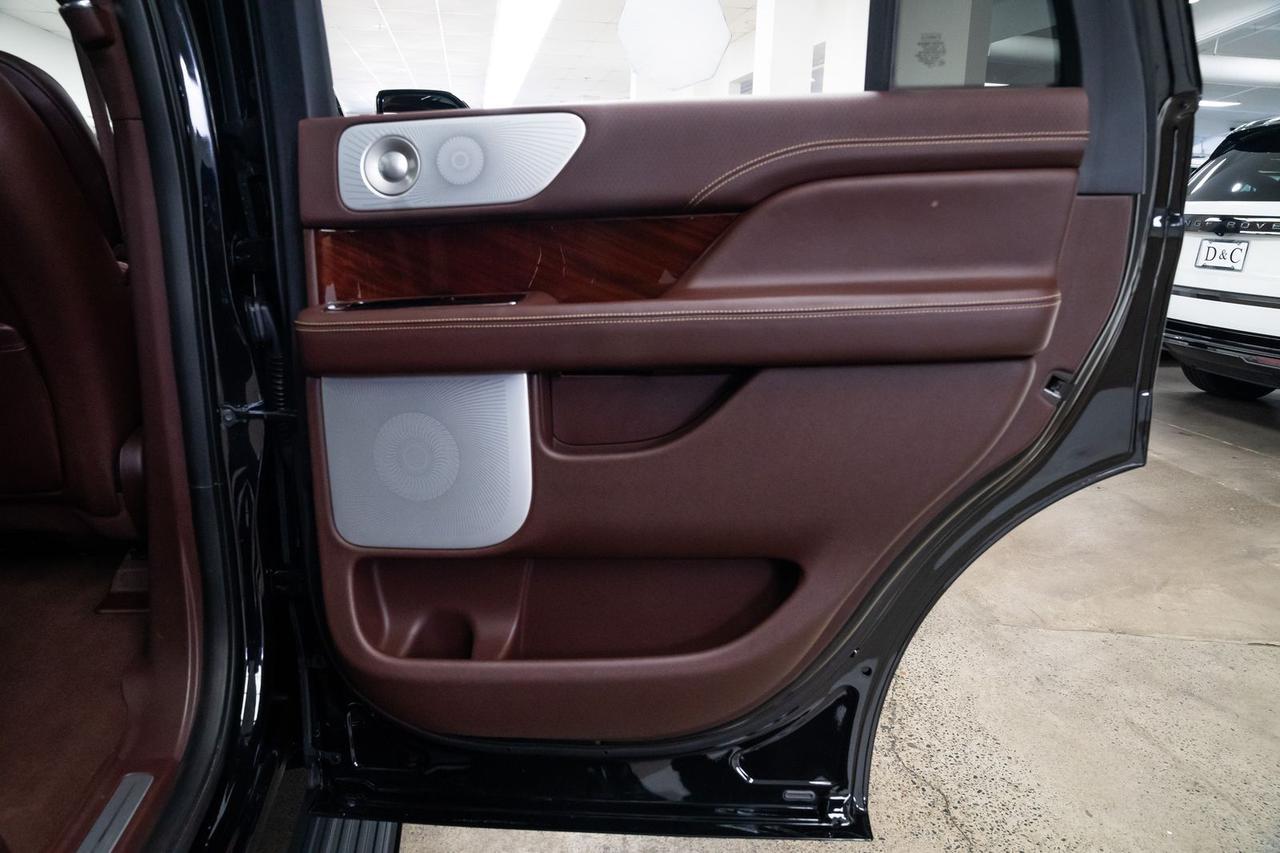 2021 Lincoln Navigator Black Label Second Row Captains Chairs Rear Entertainment Portland OR