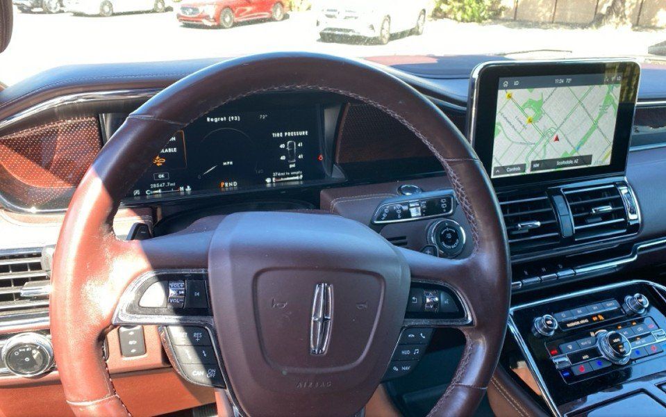 2021 Lincoln Navigator Black Label Second Row Captains Chairs Rear Entertainment Portland OR