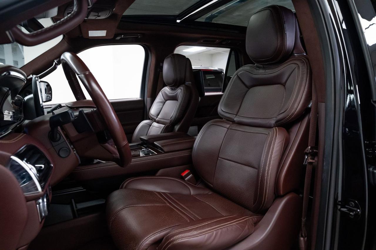 2021 Lincoln Navigator Black Label Second Row Captains Chairs Rear Entertainment Portland OR