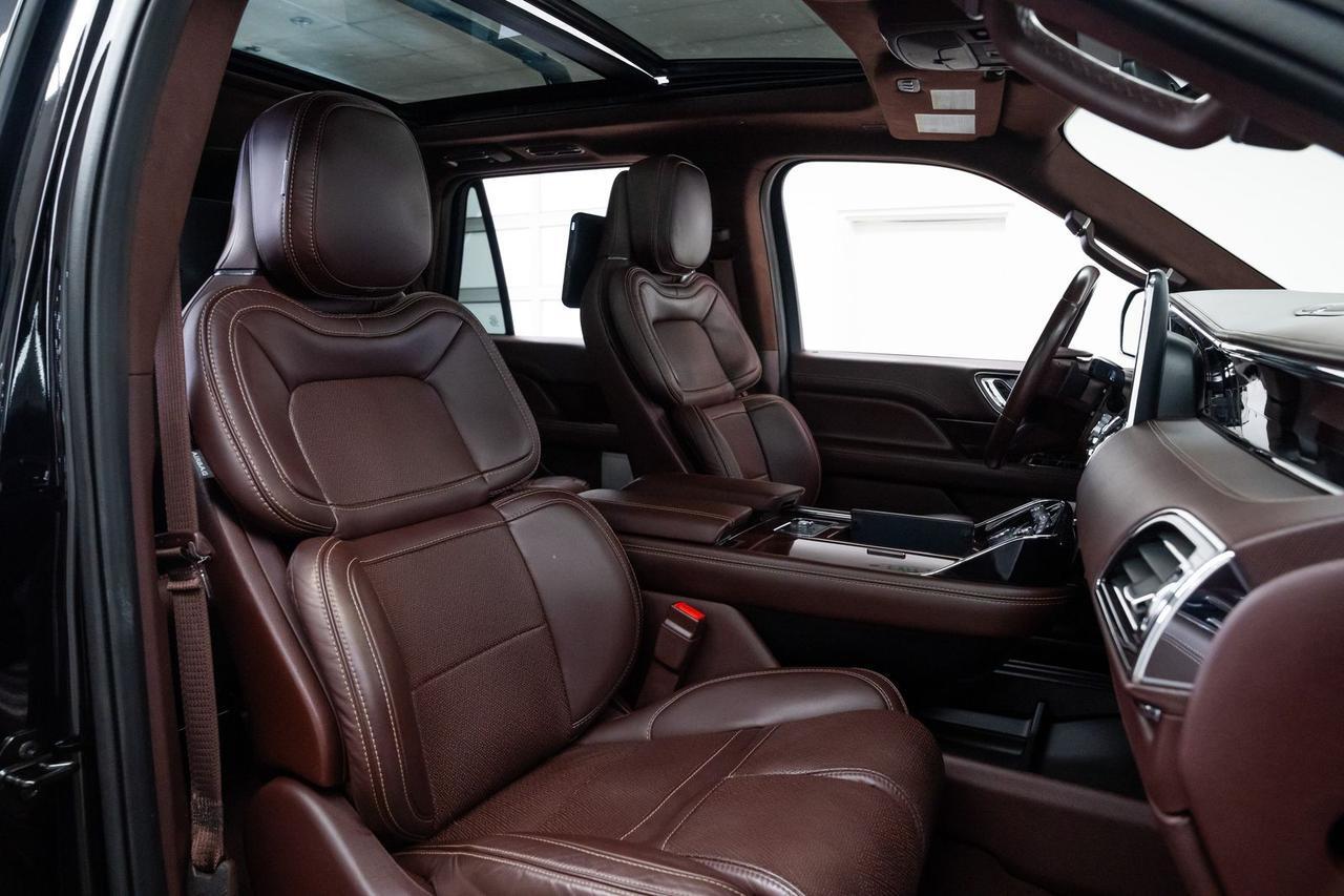 2021 Lincoln Navigator Black Label Second Row Captains Chairs Rear Entertainment Portland OR