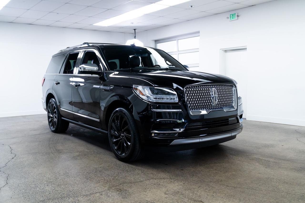 2021 Lincoln Navigator Black Label Second Row Captains Chairs Rear Entertainment Portland OR