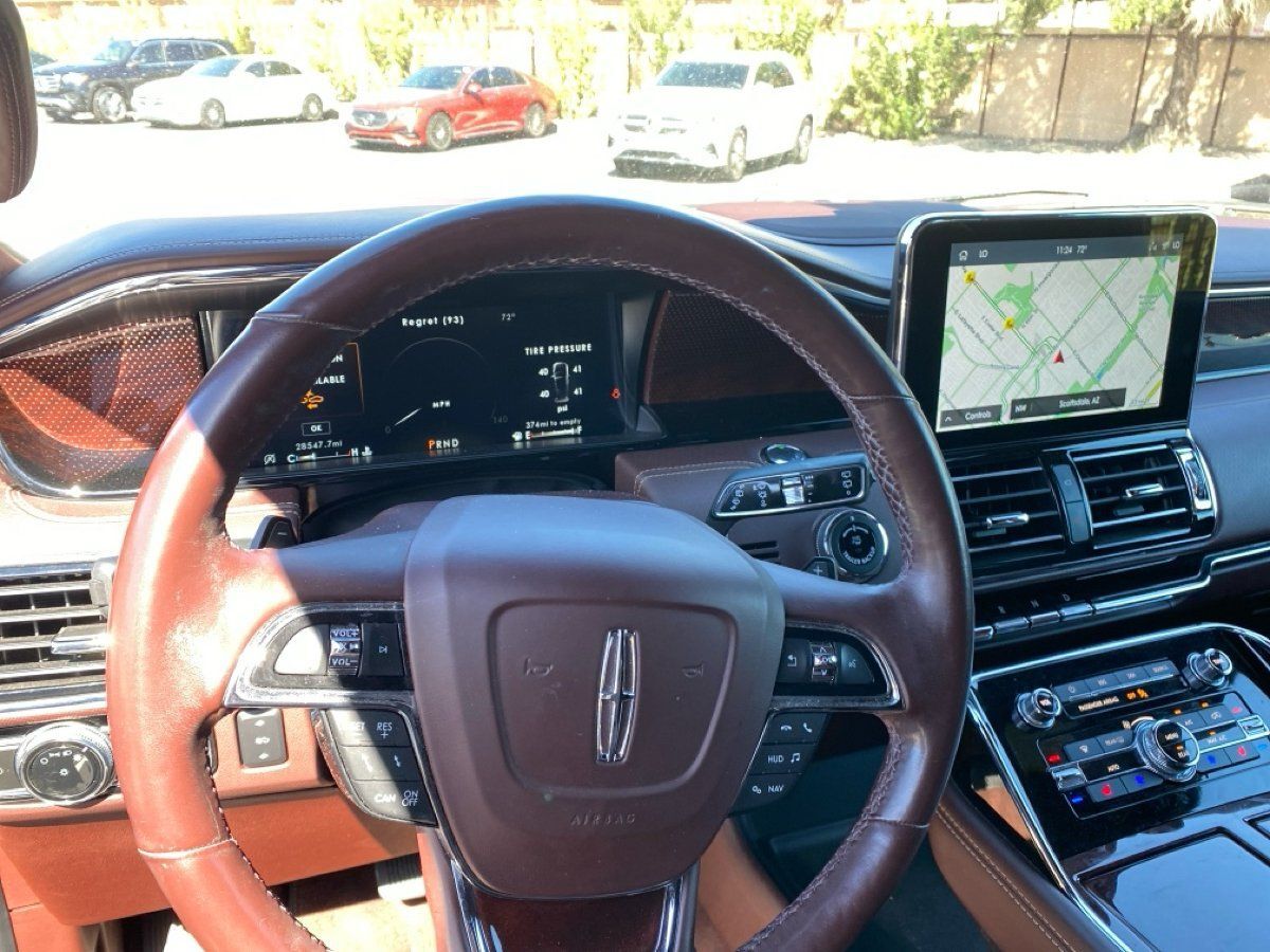 2021 Lincoln Navigator Black Label Second Row Captains Chairs Rear Entertainment Portland OR