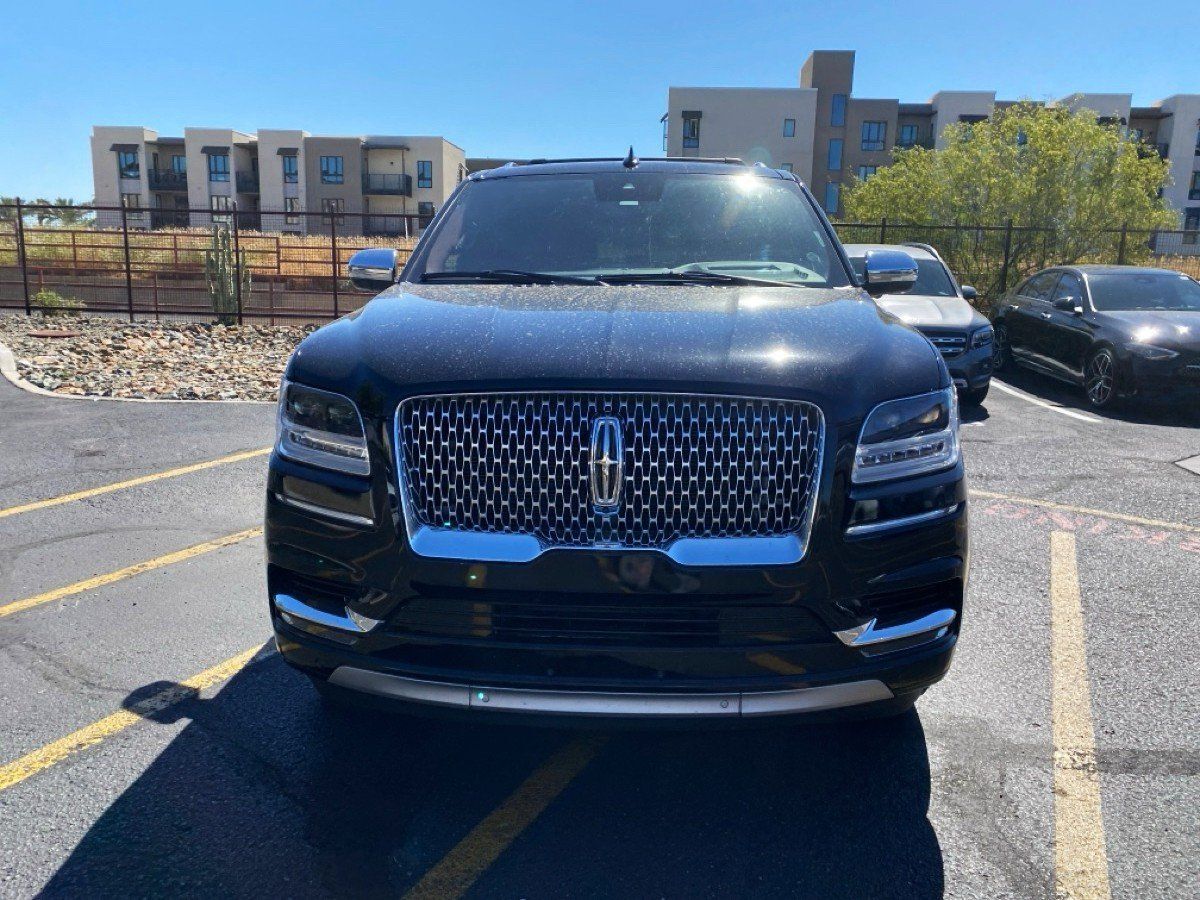 2021 Lincoln Navigator Black Label Second Row Captains Chairs Rear Entertainment Portland OR