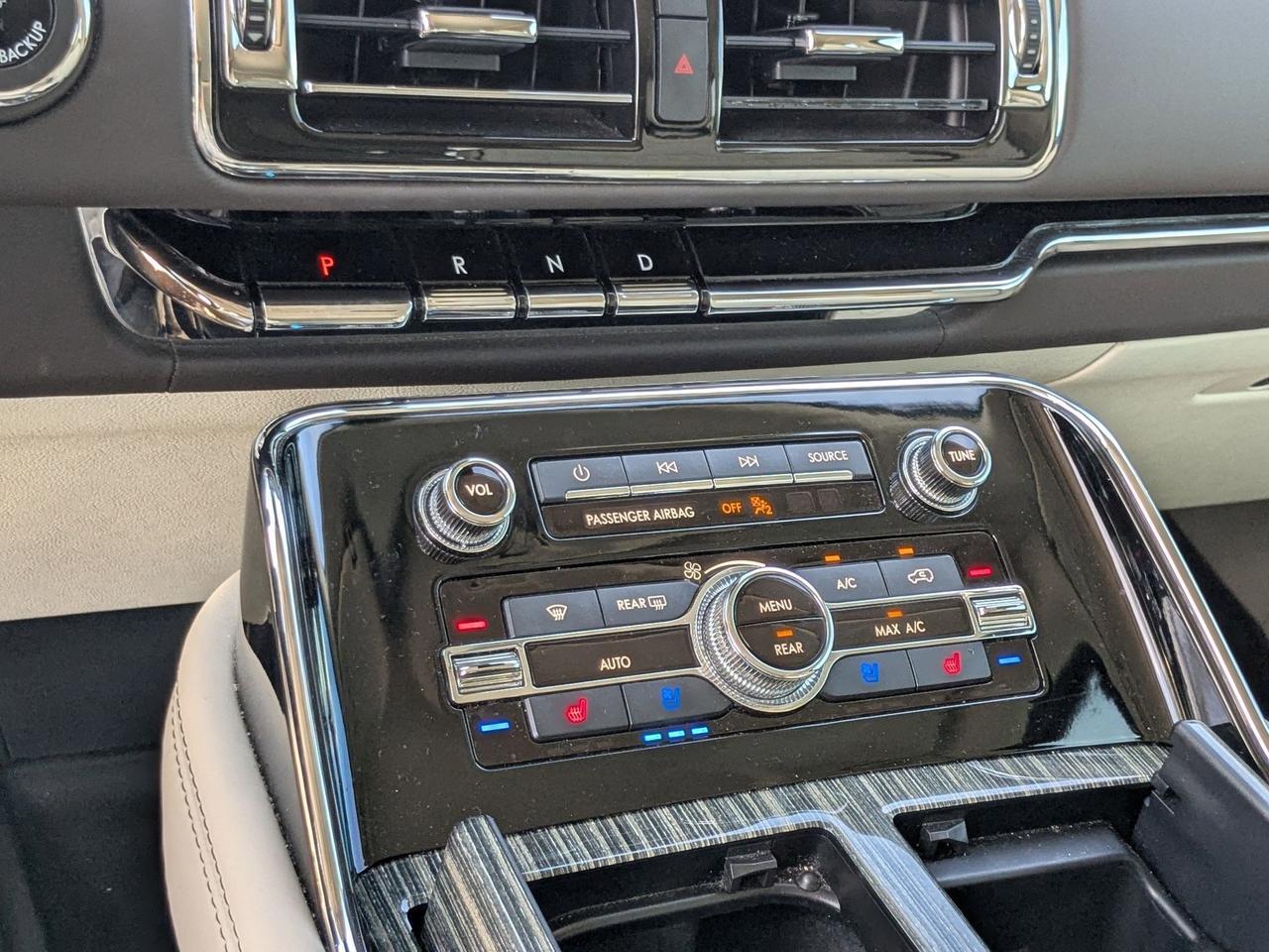2021 Lincoln Navigator L Black Label