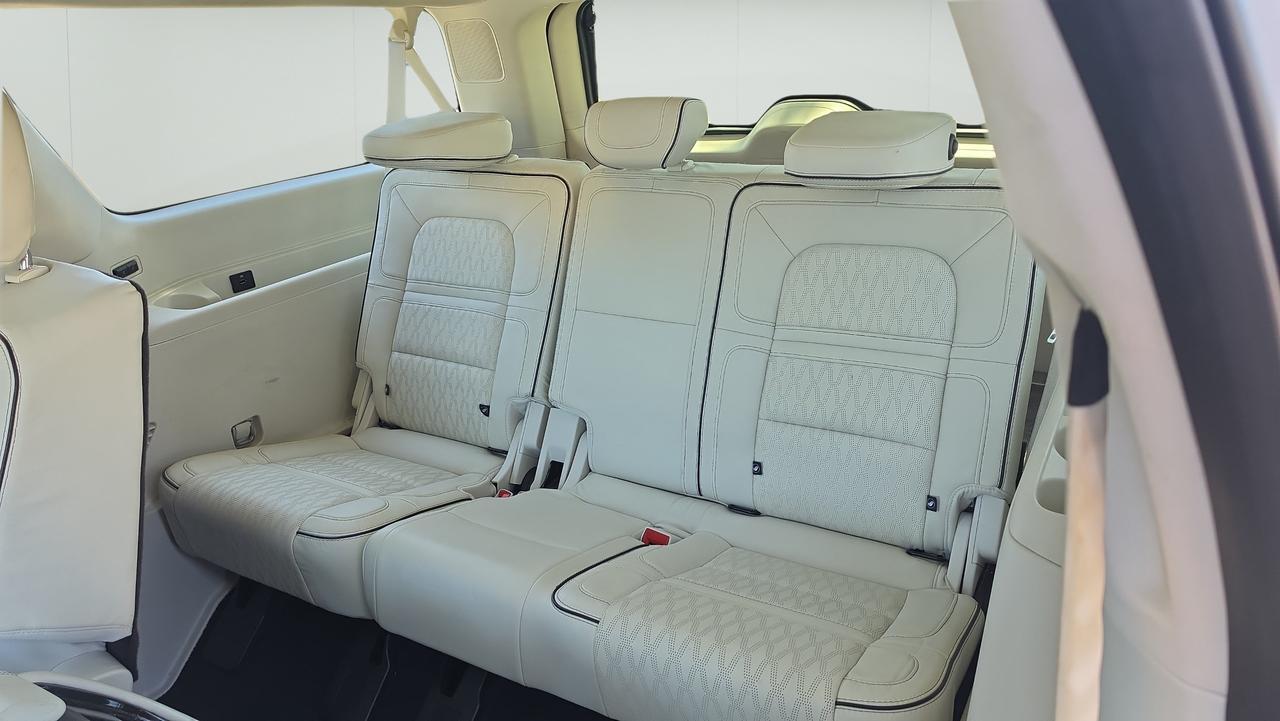 2021 Lincoln Navigator L Black Label