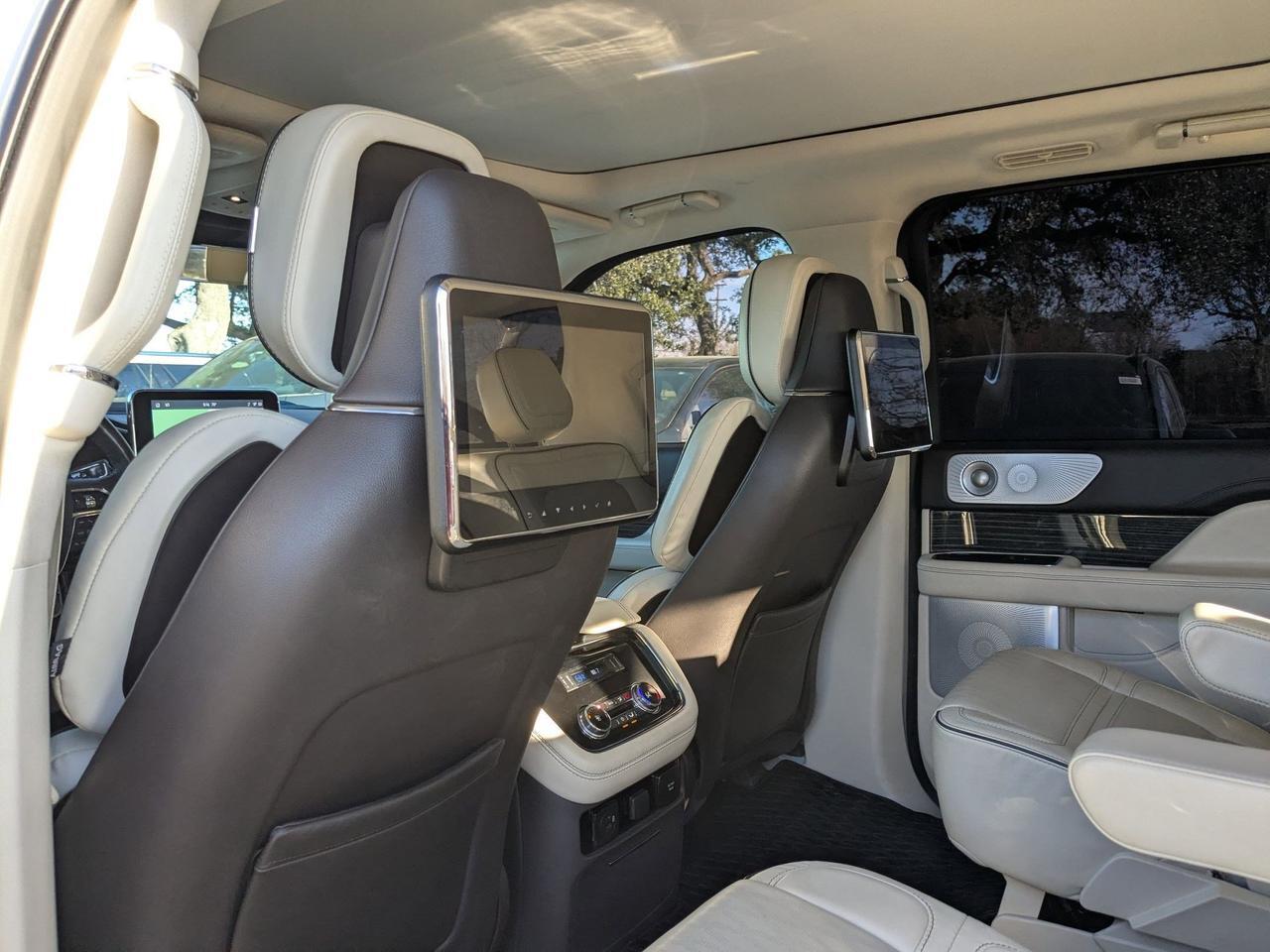 2021 Lincoln Navigator L Black Label