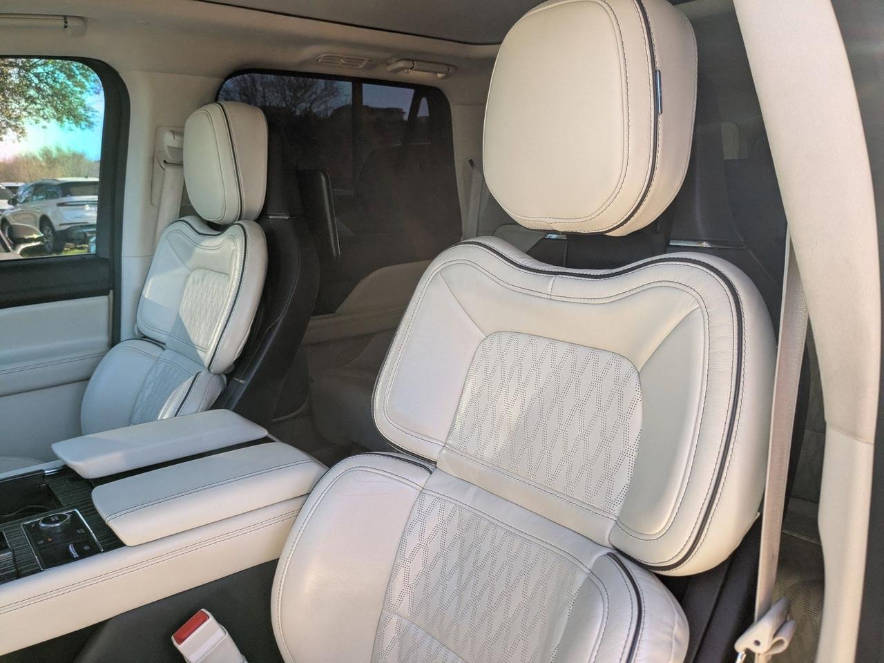 2021 Lincoln Navigator L Black Label