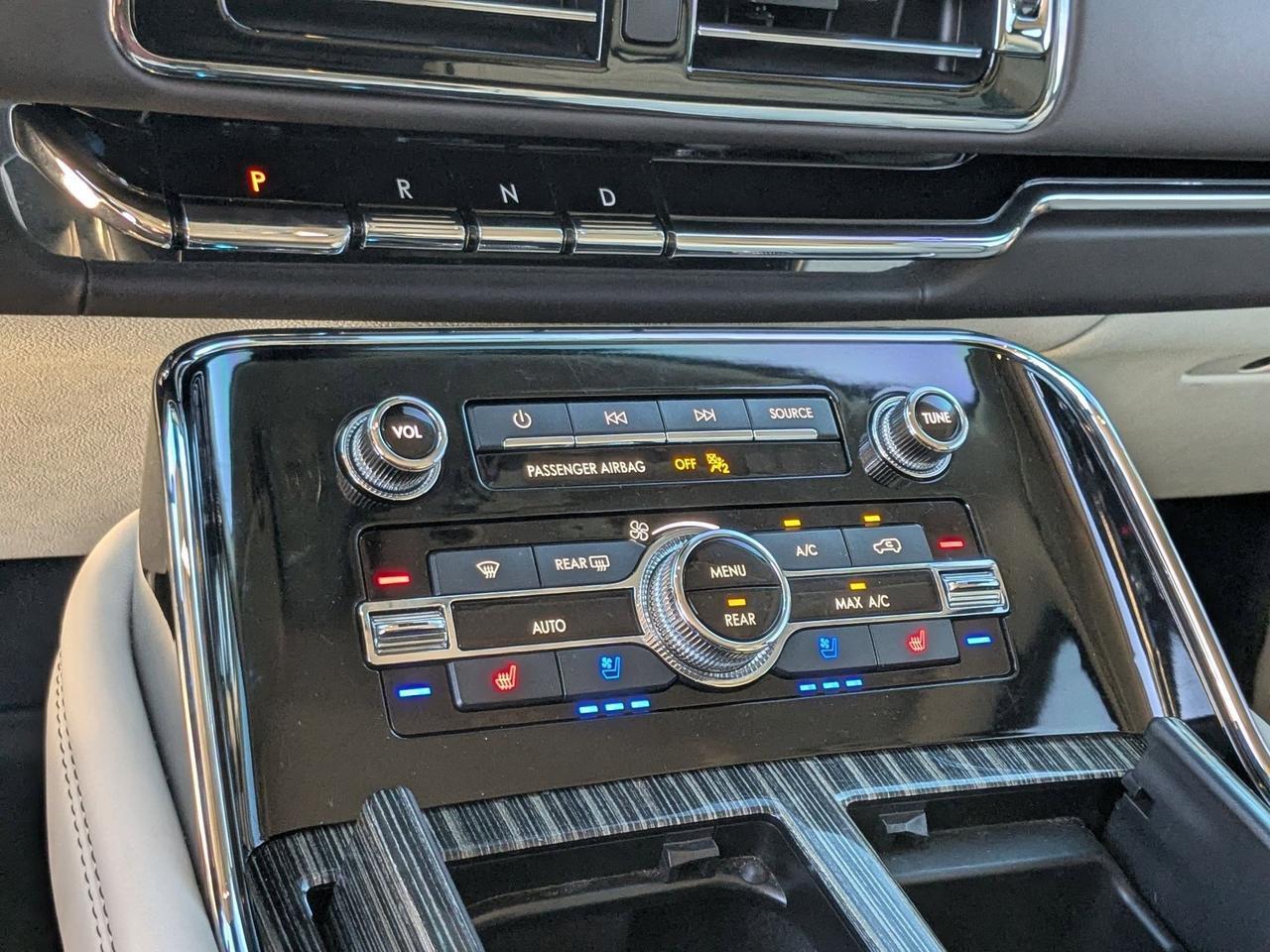 2021 Lincoln Navigator L Black Label