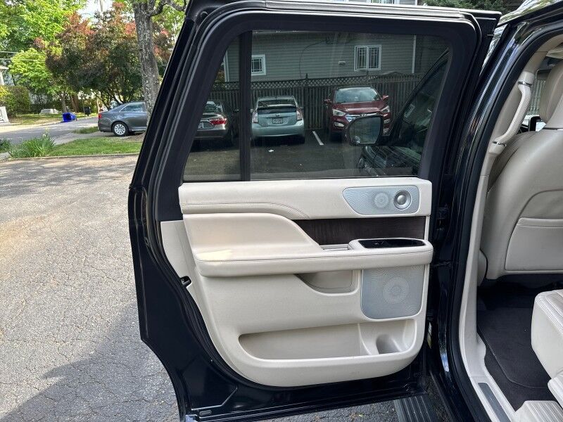 2021 Lincoln Navigator L L Reserve 4WD w/ Luxury Package Arlington VA