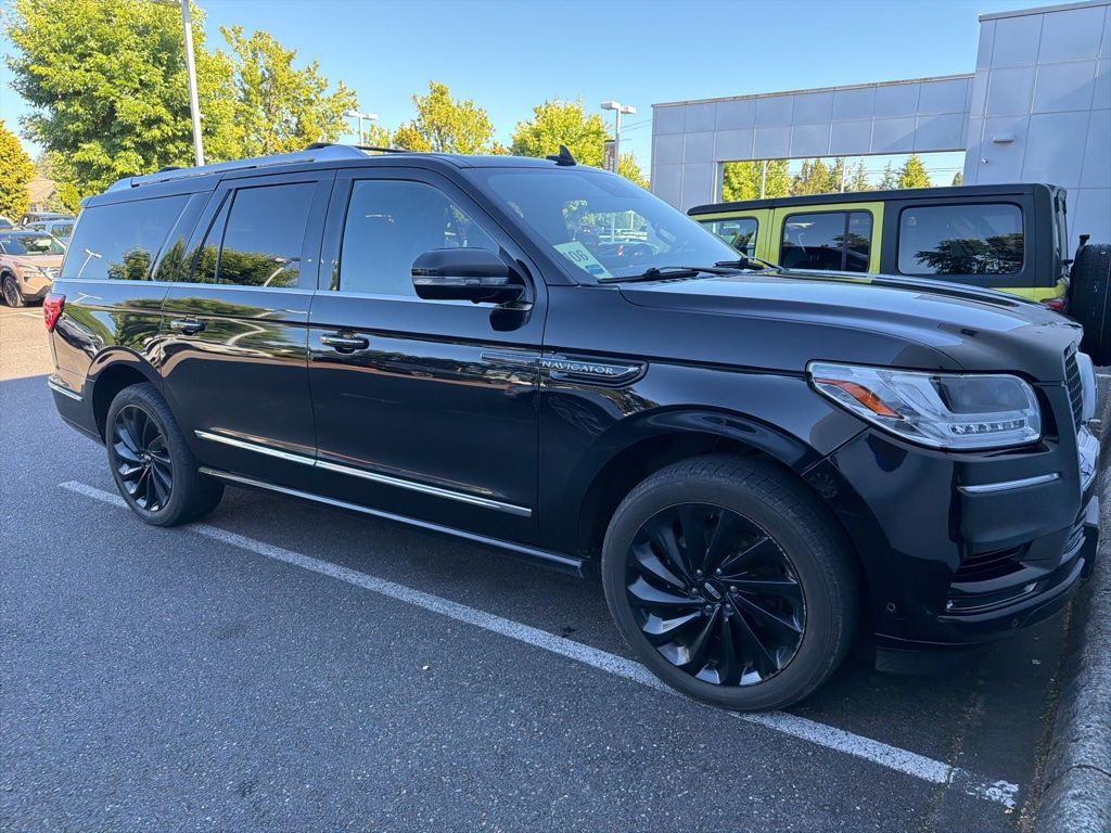 2021 Lincoln Navigator L Reserve