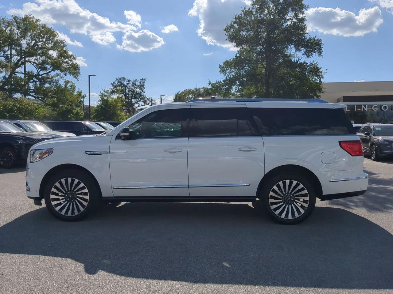 2021 Lincoln Navigator L Reserve