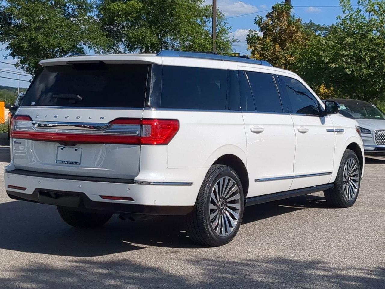 2021 Lincoln Navigator L Reserve
