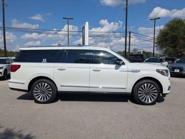 2021 Lincoln Navigator L Reserve