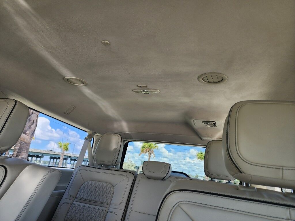2021 Lincoln Navigator L~4X4~ACCIDENT AVOIDANCE SYSTEMS~ADAPTIVE CRUISE CONTROL~AUTO START/STOP~CAMERA WASHER~ECOBOOST~KEYLESS ENTRY~REAR CLIMATE CONTROLS~RUNNING BOARDS~TOW HOOKS~Wi-Fi COMPATIBLE Black Label Sarasota FL
