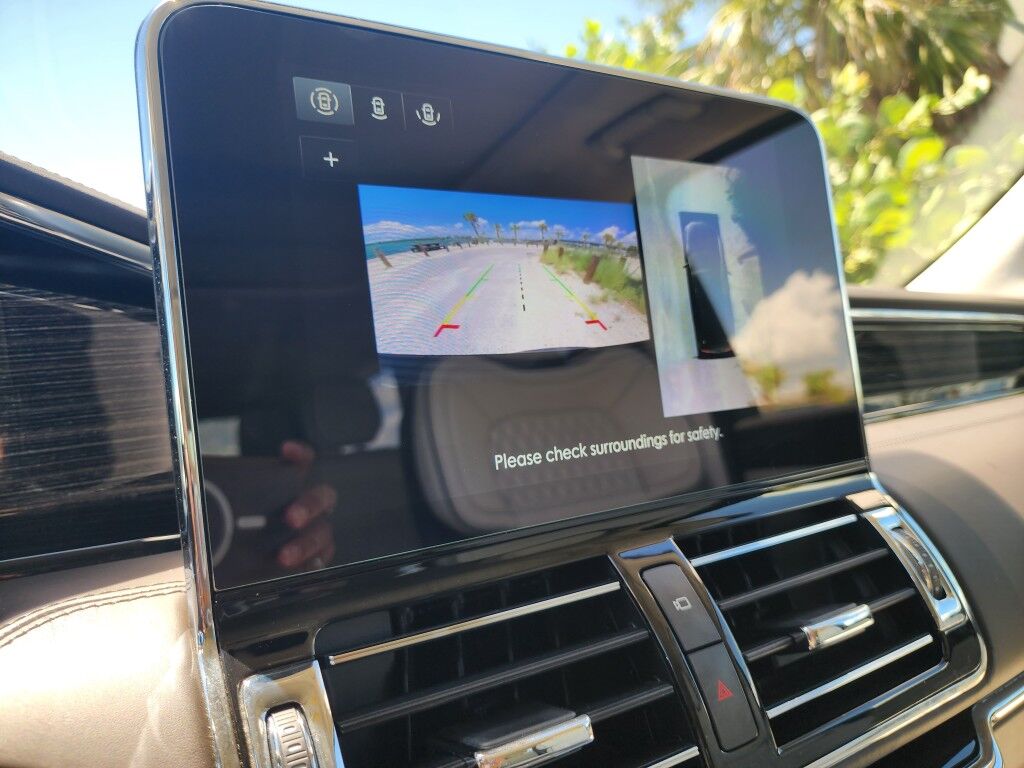 2021 Lincoln Navigator L~4X4~ACCIDENT AVOIDANCE SYSTEMS~ADAPTIVE CRUISE CONTROL~AUTO START/STOP~CAMERA WASHER~ECOBOOST~KEYLESS ENTRY~REAR CLIMATE CONTROLS~RUNNING BOARDS~TOW HOOKS~Wi-Fi COMPATIBLE Black Label Sarasota FL