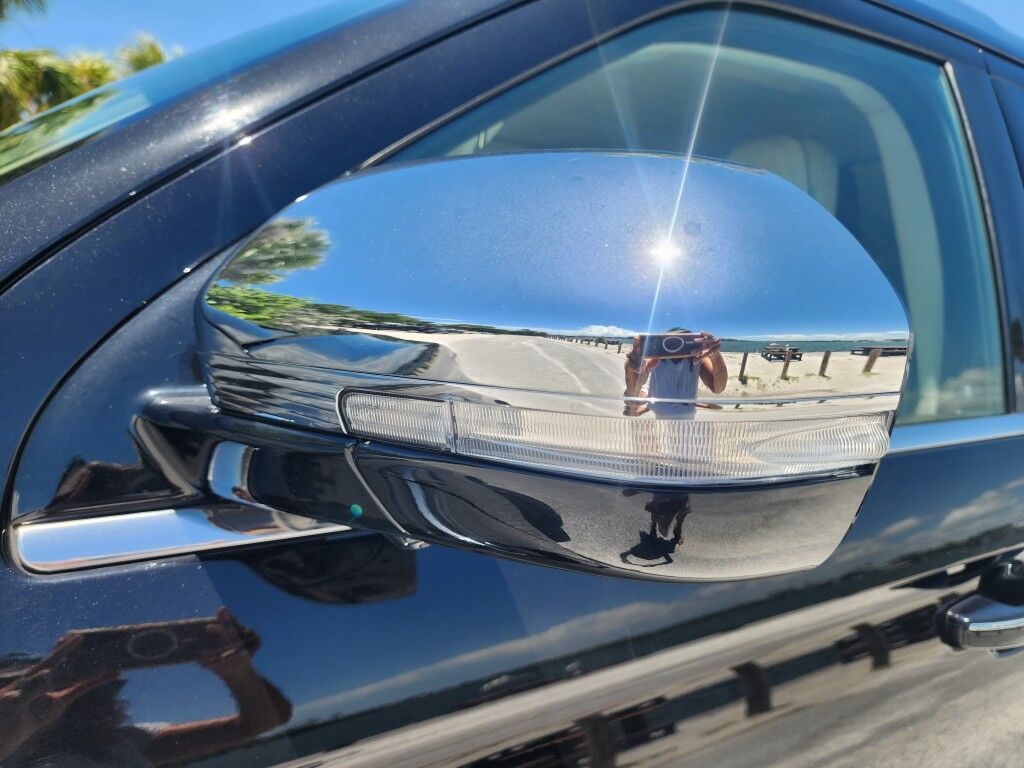 2021 Lincoln Navigator L~4X4~ACCIDENT AVOIDANCE SYSTEMS~ADAPTIVE CRUISE CONTROL~AUTO START/STOP~CAMERA WASHER~ECOBOOST~KEYLESS ENTRY~REAR CLIMATE CONTROLS~RUNNING BOARDS~TOW HOOKS~Wi-Fi COMPATIBLE Black Label Sarasota FL