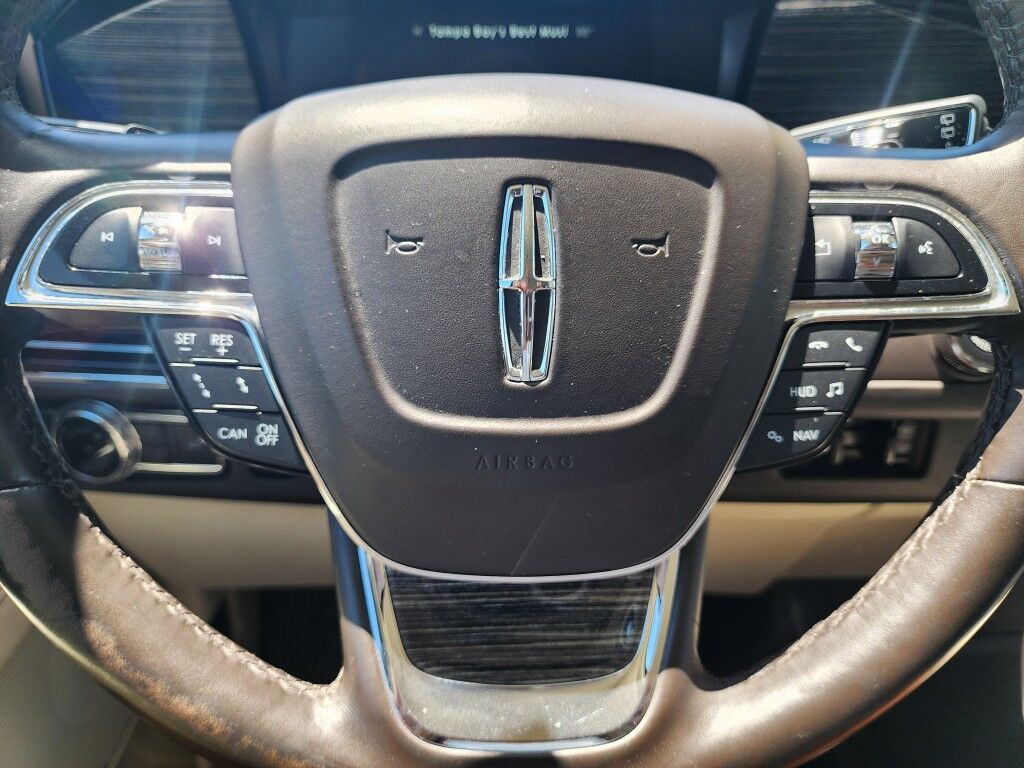2021 Lincoln Navigator L~4X4~ACCIDENT AVOIDANCE SYSTEMS~ADAPTIVE CRUISE CONTROL~AUTO START/STOP~CAMERA WASHER~ECOBOOST~KEYLESS ENTRY~REAR CLIMATE CONTROLS~RUNNING BOARDS~TOW HOOKS~Wi-Fi COMPATIBLE Black Label Sarasota FL