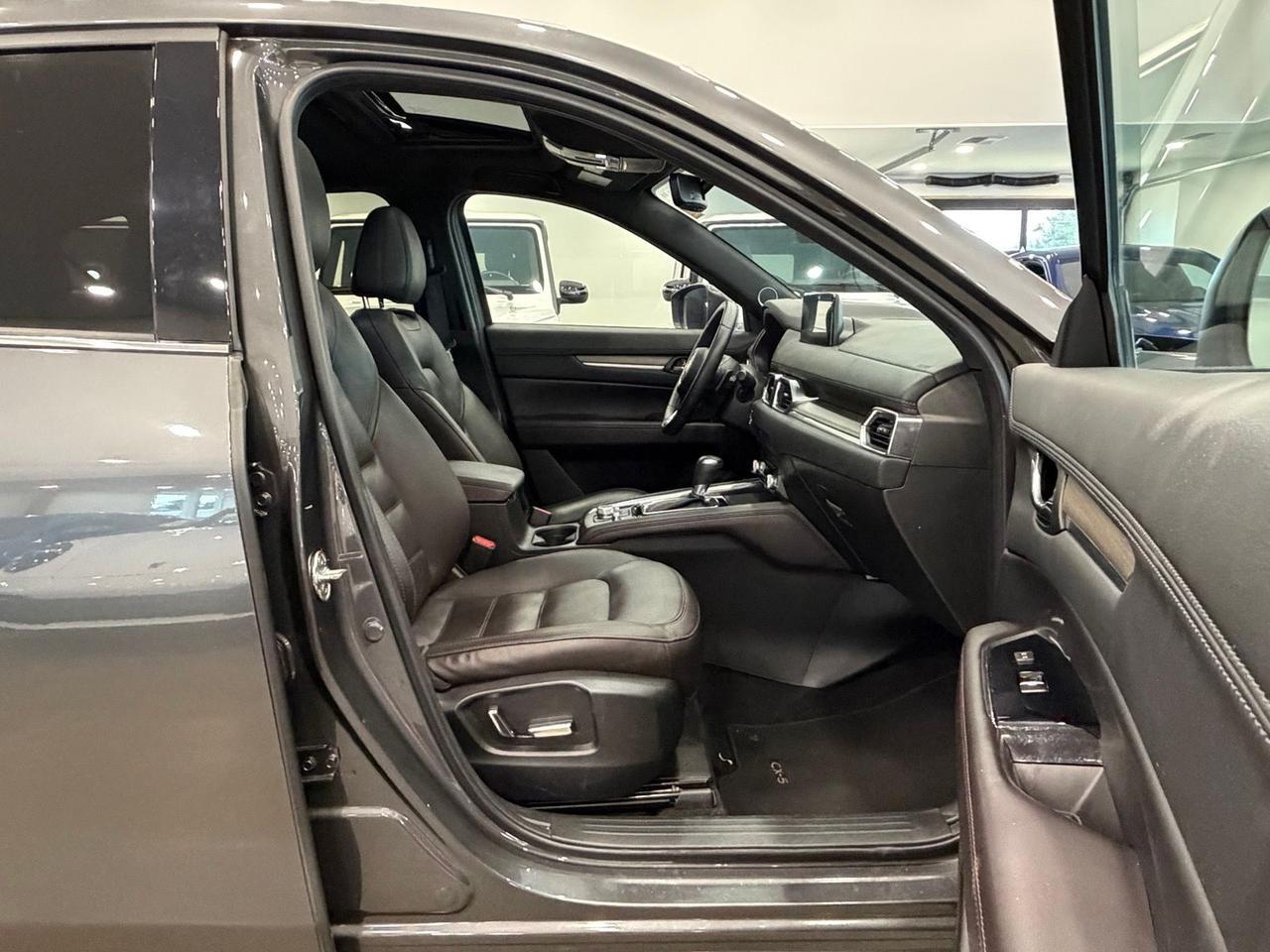 2021 MAZDA CX-5 Signature Gladstone OR