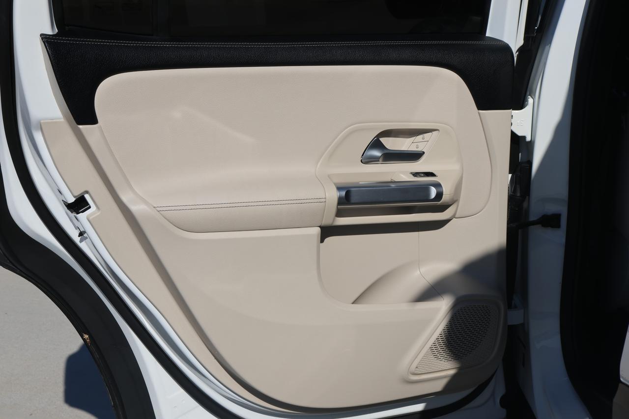2021 MERCEDES-BENZ GLB 250 Houston TX