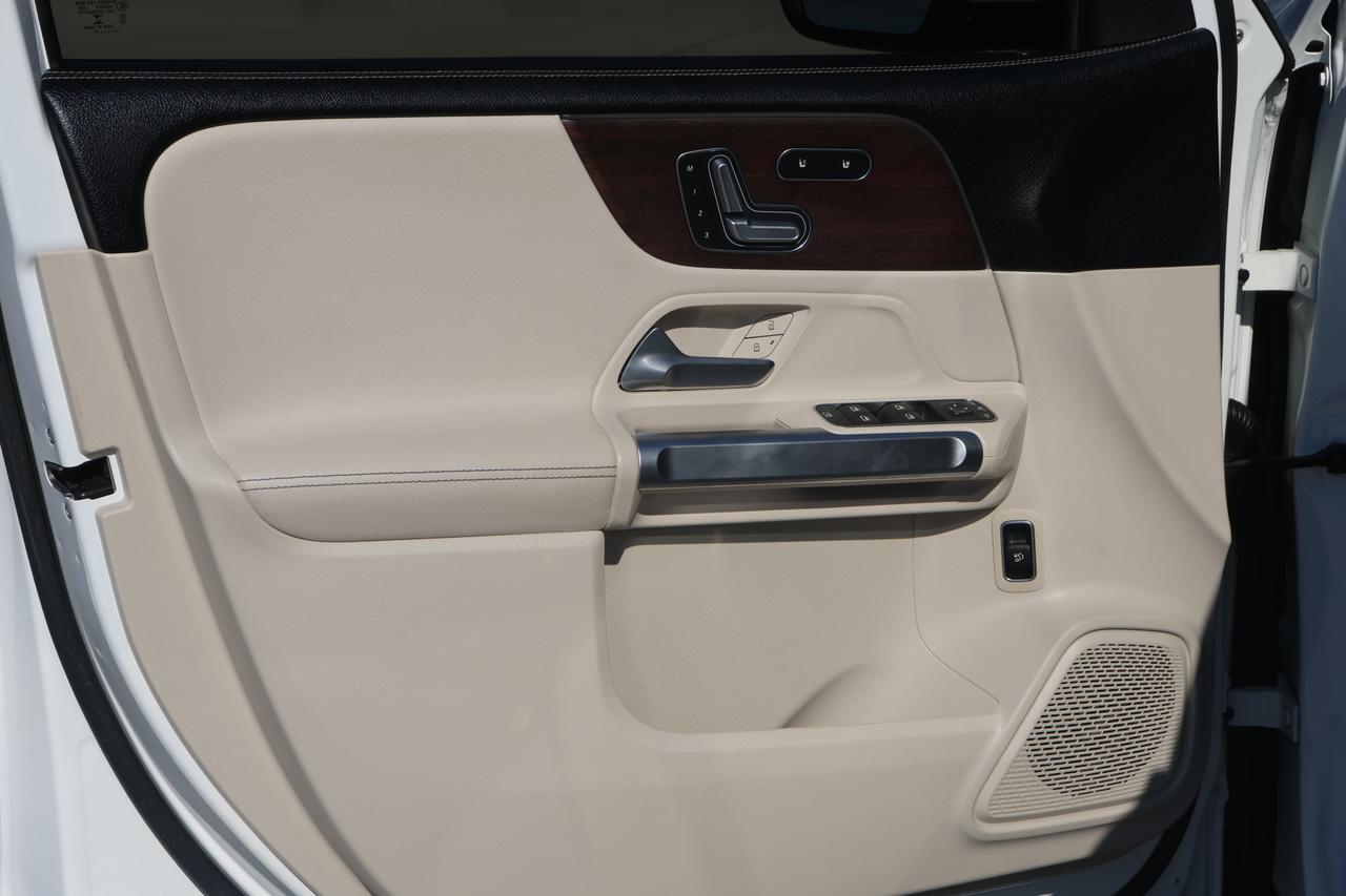 2021 MERCEDES-BENZ GLB 250 Houston TX