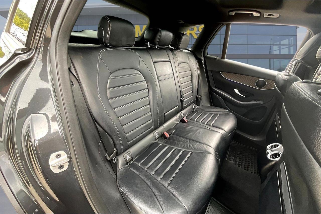 2021 MERCEDES-BENZ GLC 300 Houston TX