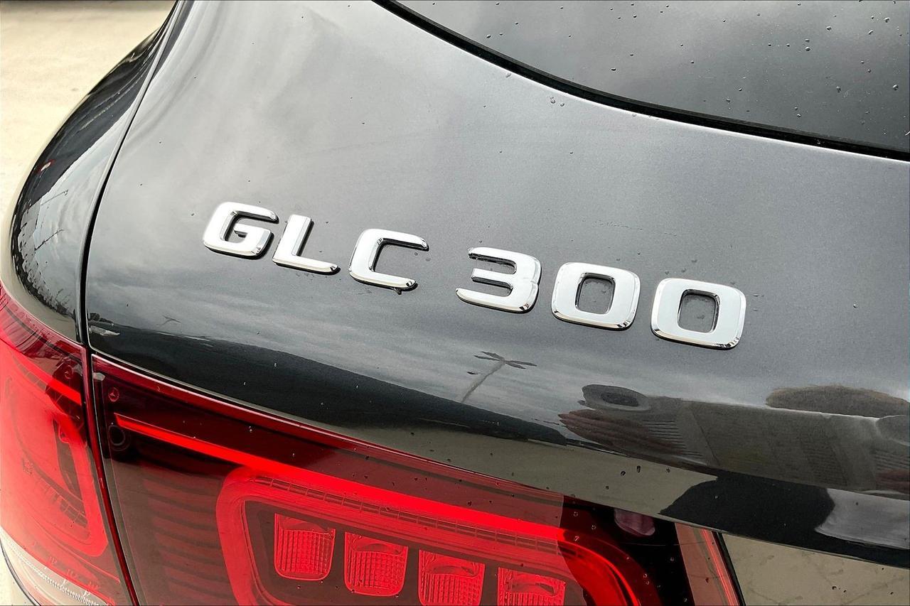 2021 MERCEDES-BENZ GLC 300 Houston TX